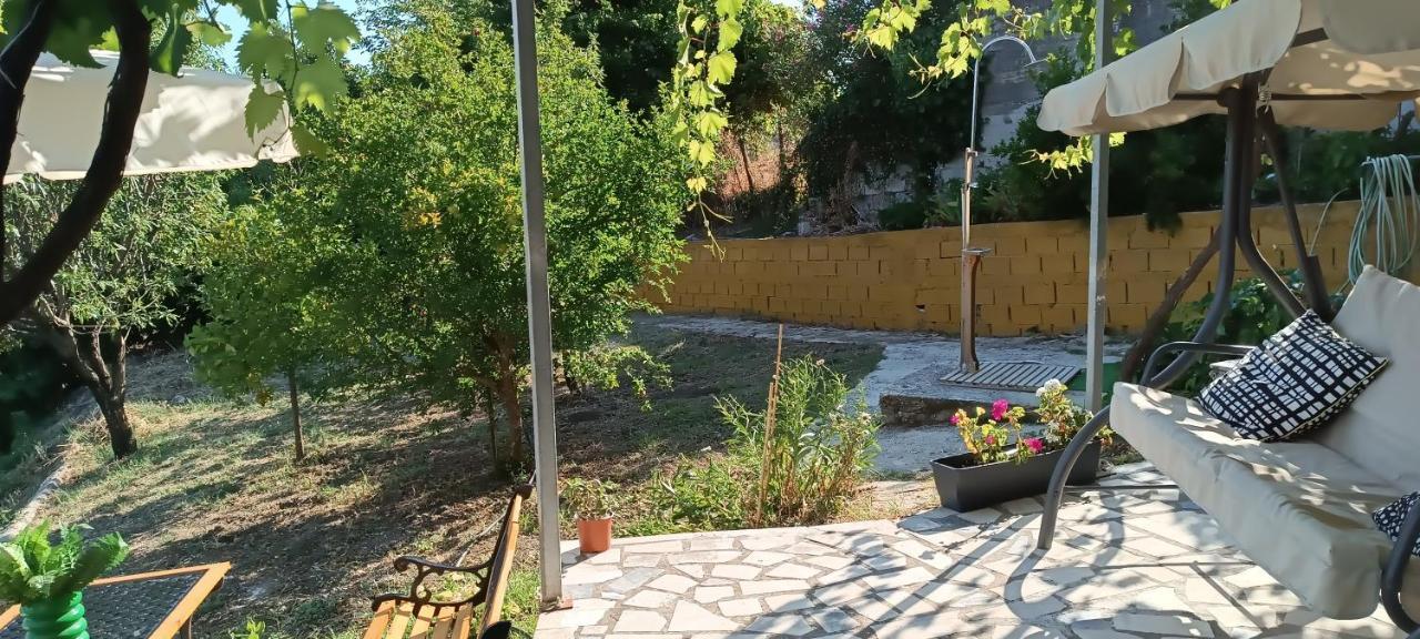 House In Zaloggo Preveza Exterior foto